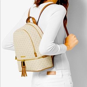 Michael Kors Rhea Zip  Vanilla Signature by MK